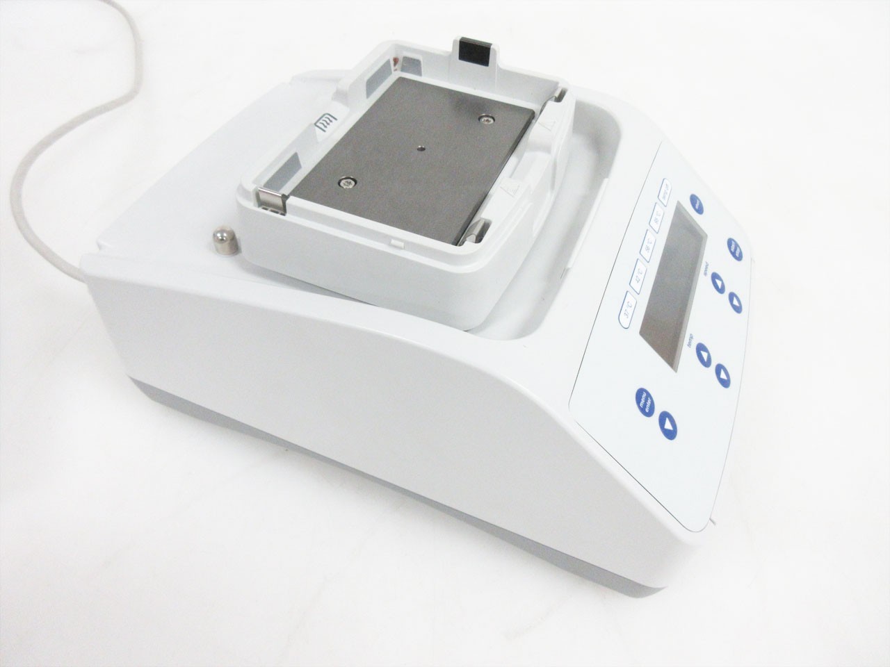 EPPENDORF 5385 THERMOMIXER FP THERMOBLOCK MICROPLATES 100 – 130 V 120 5385000024