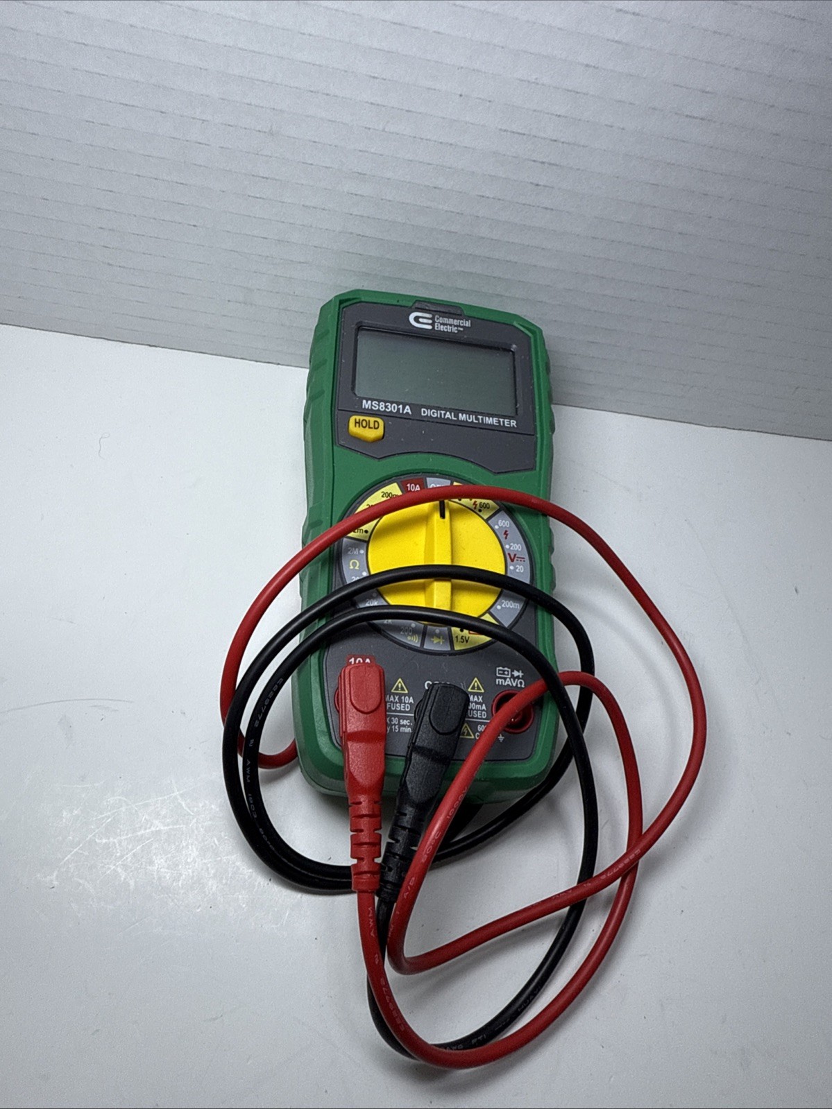 Digital Multimeter AC DC Voltmeter Ammeter Ohmmeter Volt Tester Meter MS8301A