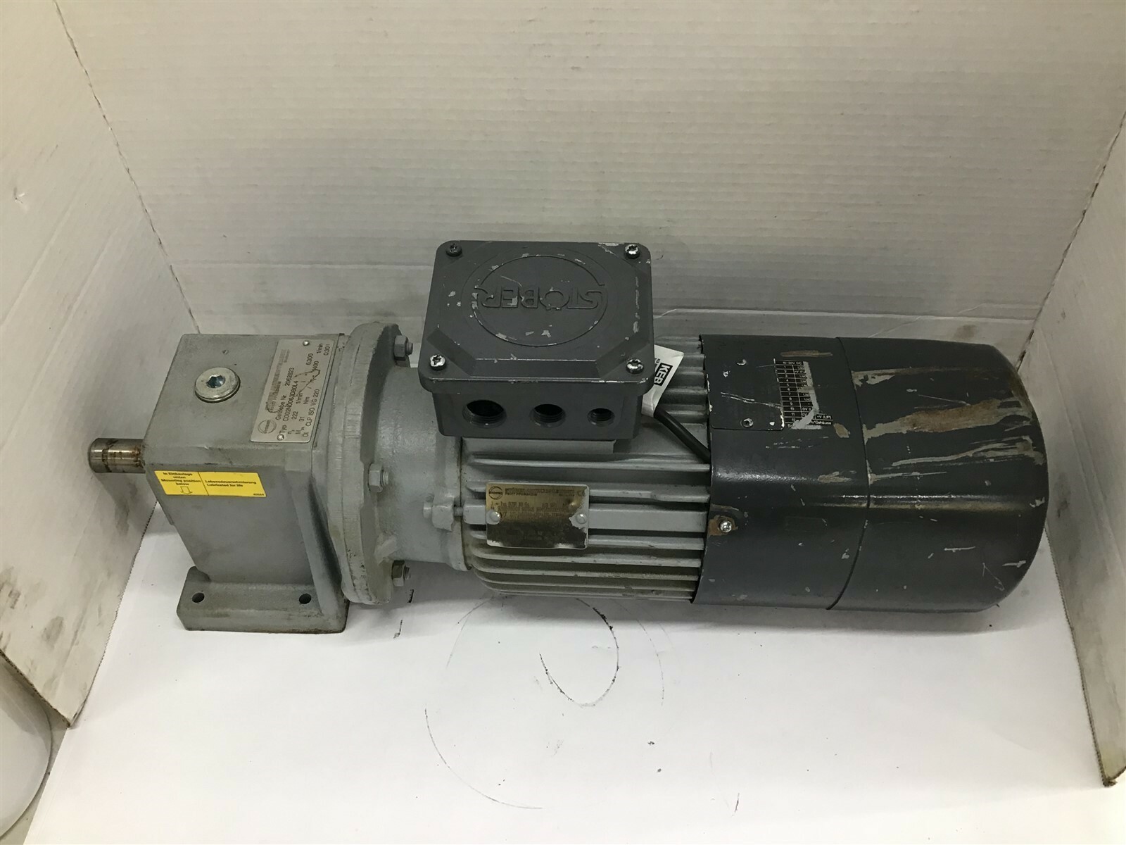 Stober Antriebstechnik C002N0063D80L4 Gearmotor 0.75 kW 280-480 V W/ Brake