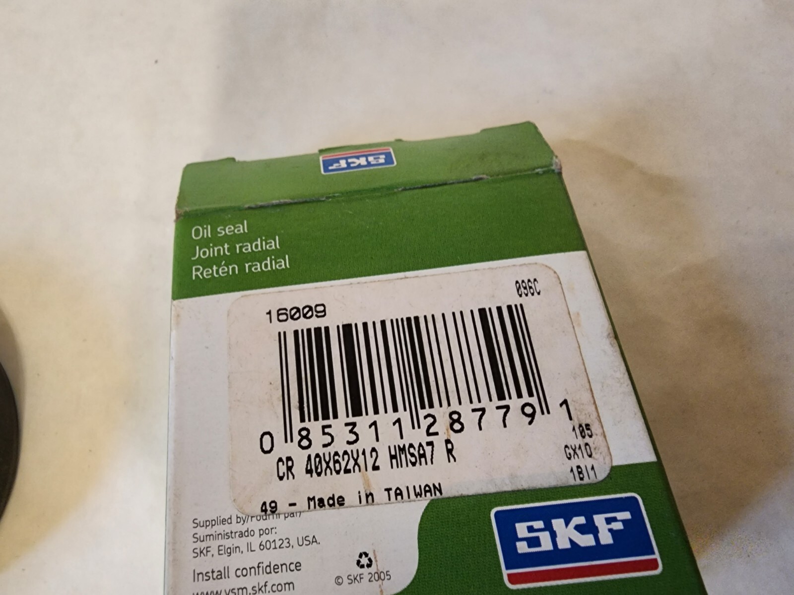 SKF Oil Seal 16009 – 40 X 62 X 12 HMSA7 R Nitrile Seal