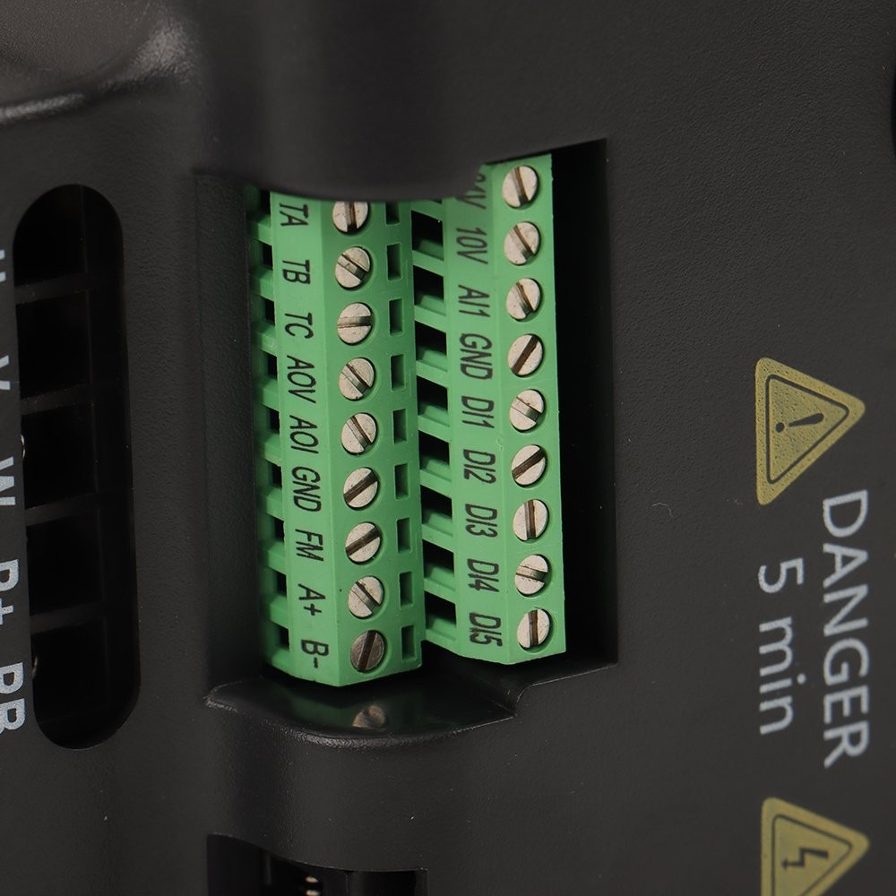 3 HP 2.2 KW Variable Frequency Drive VFD For 3-Phase Motor Speed Control