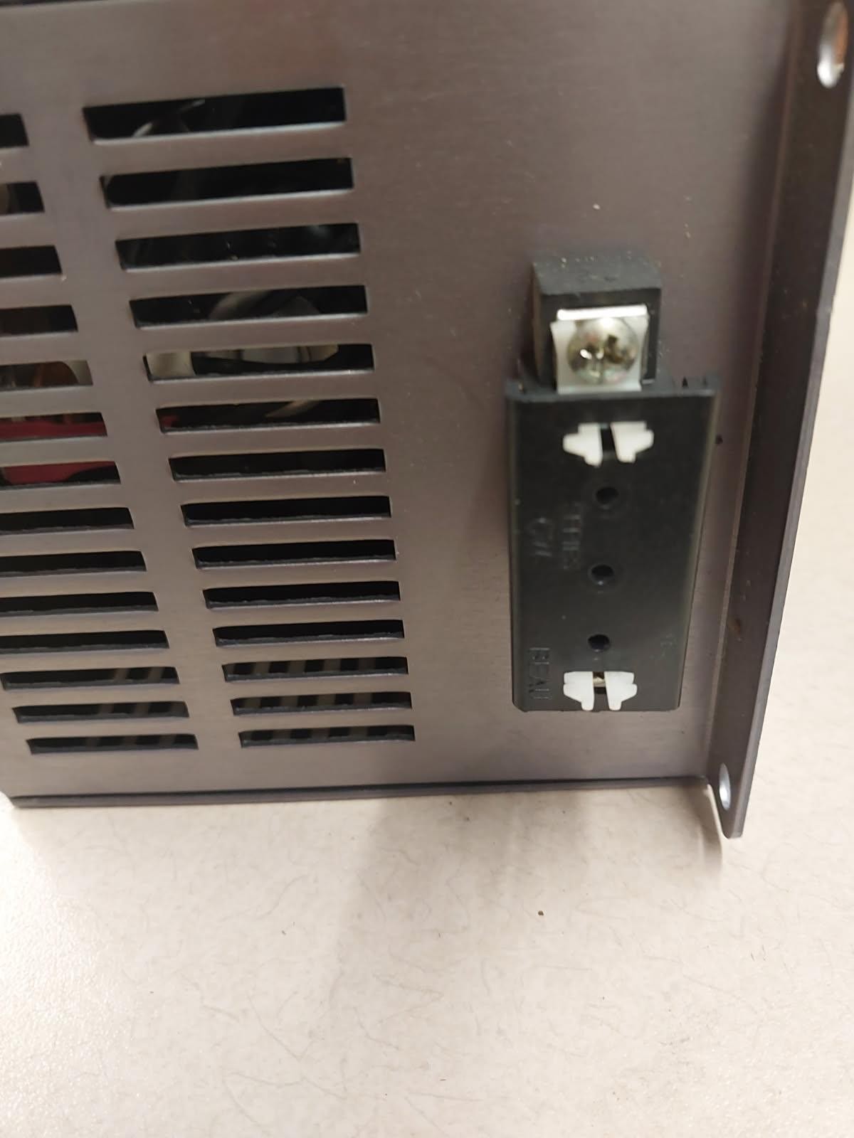 DESIGN AIRE ELECTIC HEATER 0-AH8001B 120 VOLTS 800 WATTS