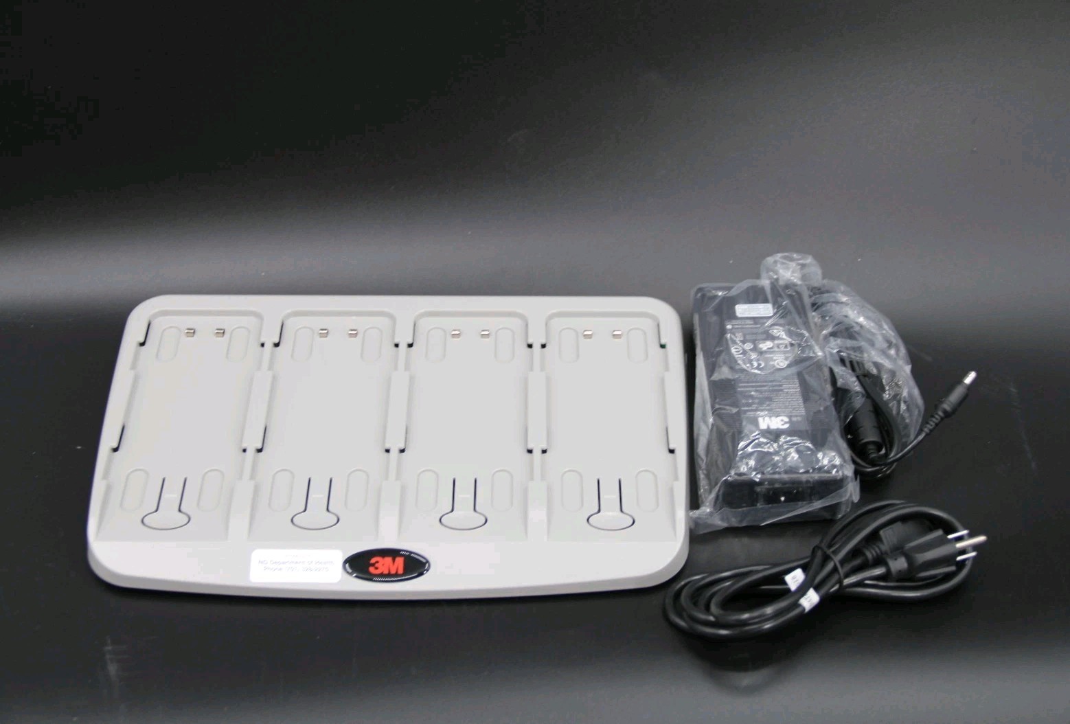 3M TR-944N 4-Station Power Supply, for Versaflo TR-300, TR-600, TR-800