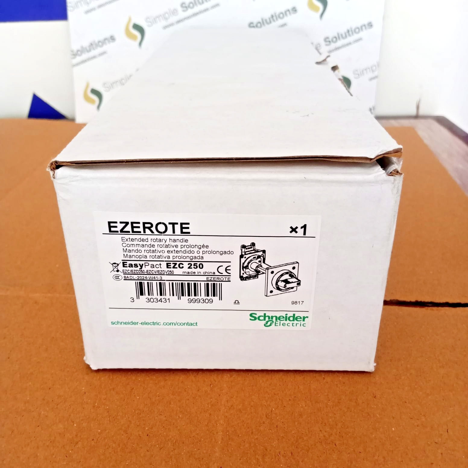 1PC- Schneider EZEROTE Accessory Extended Rotary Handle for Ezc250- Brand New