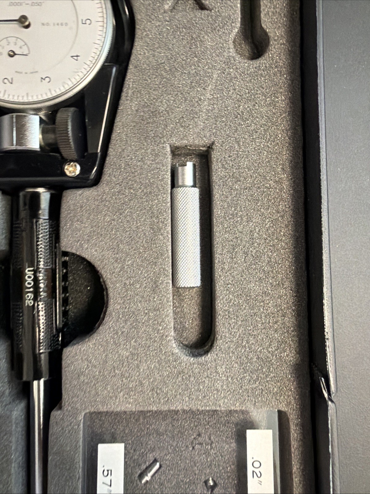 PEACOCK DIAL BORE GAGE SET .37″-.75″ RANGE .0001″ GRADS WITH CASE