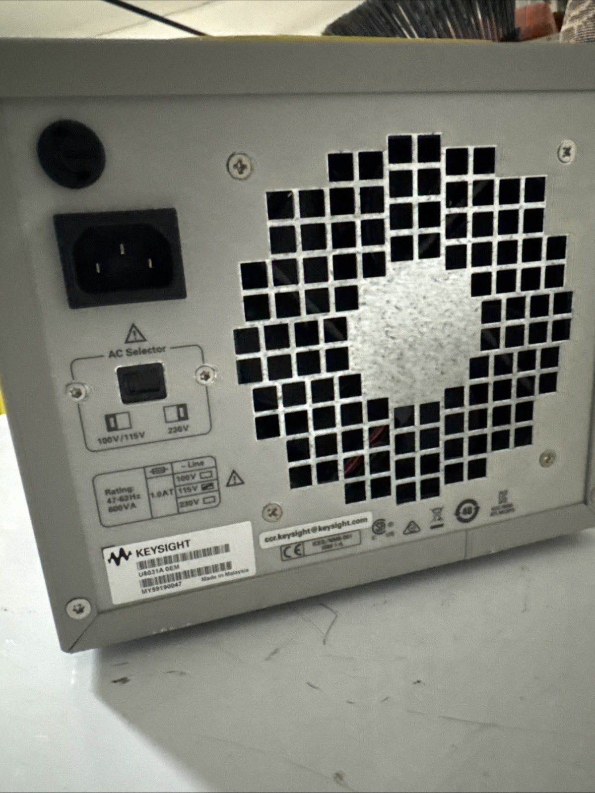 Keysight Agilent U8031A Triple Output DC Power Supply 0-30V, 6A / 5V, 3A