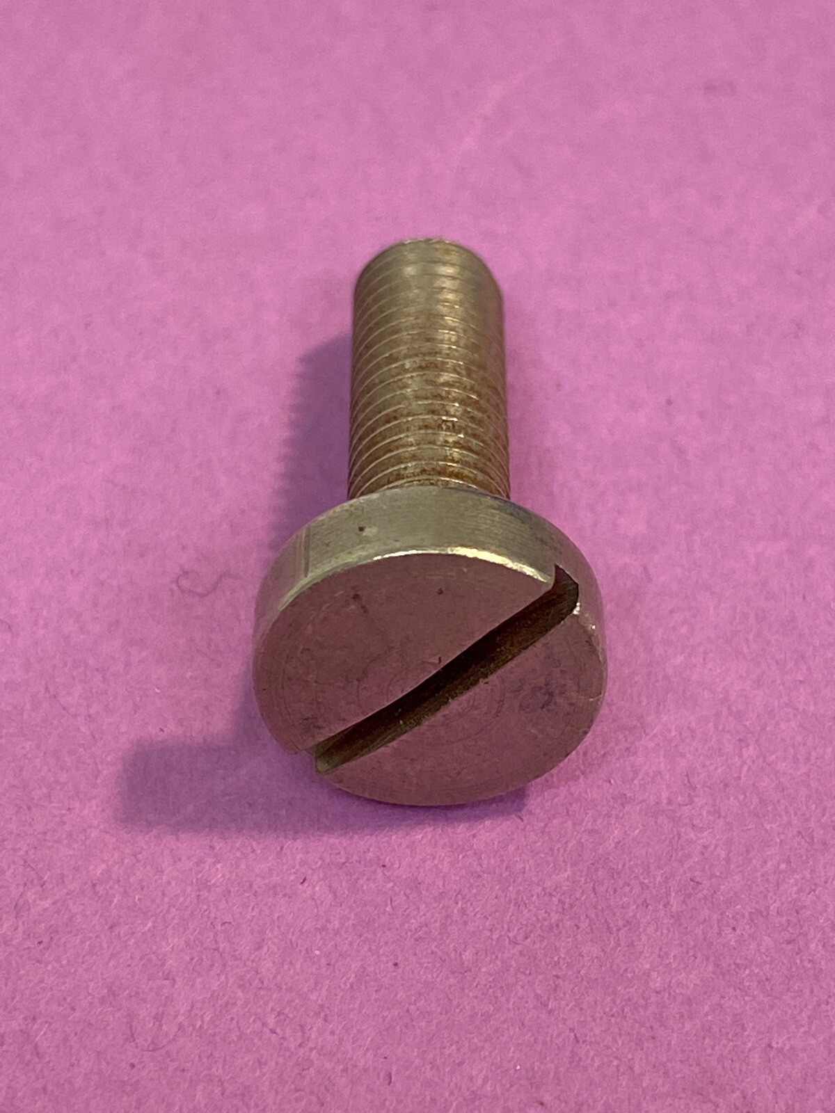 *NOS* 51188 SCREW FOR SINGER SEWING MACHINE *FREE SHIPPING*