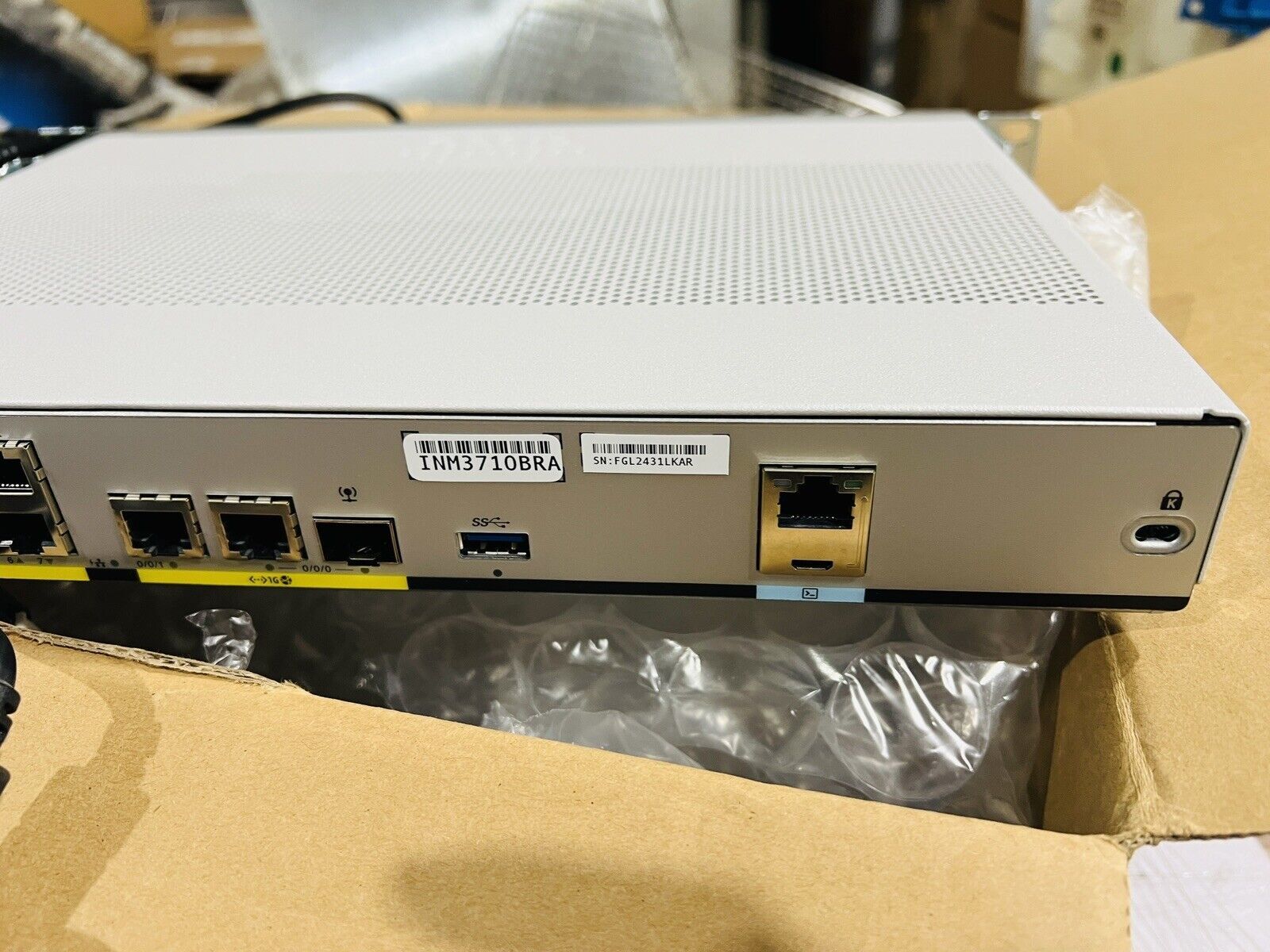 CISCO C1111-8PWB INM3710BRA ISR 1100 SERIES 8PW ADP-150BR B COVERED SN
