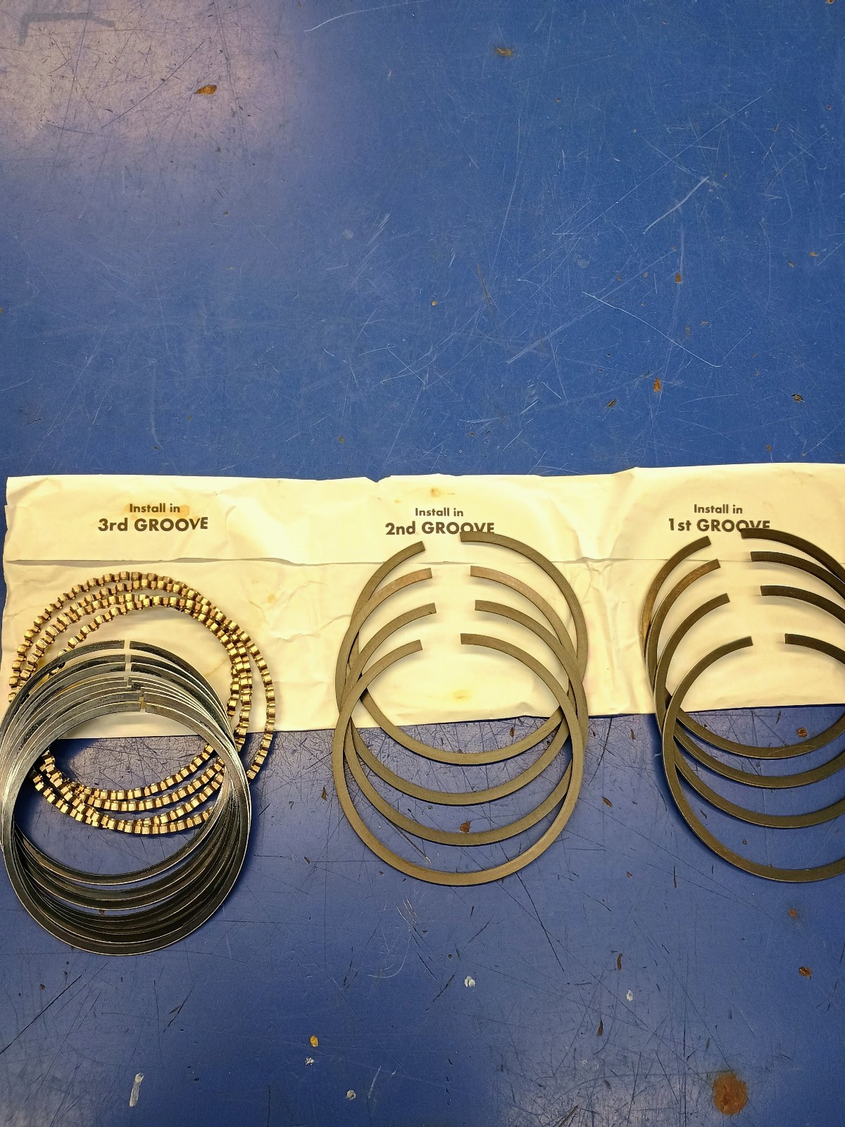 NEW OEM CNH 86539359 STD PISTON RING SET 172′ ENGINE