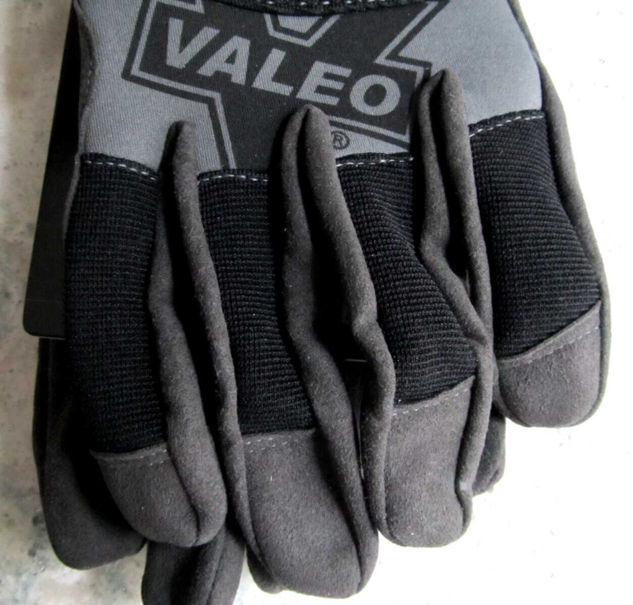 Mechanics Gloves X-Large V140 Black/Gray Form Fitting All-Purpose Protect VALEO
