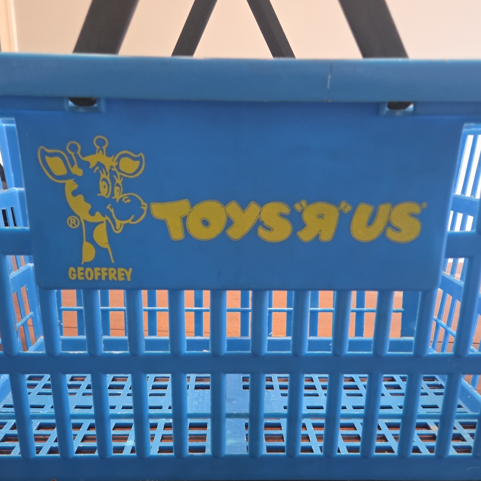Toys R Us Geoffrey The Good Basket Blue Plastic Hand Basket Stackable