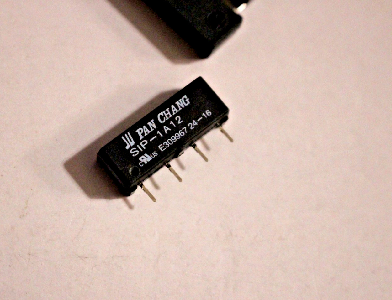 100 -PACK PAN CHANG SIP-1A12 REED RELAY SWTCH E309967 23-16