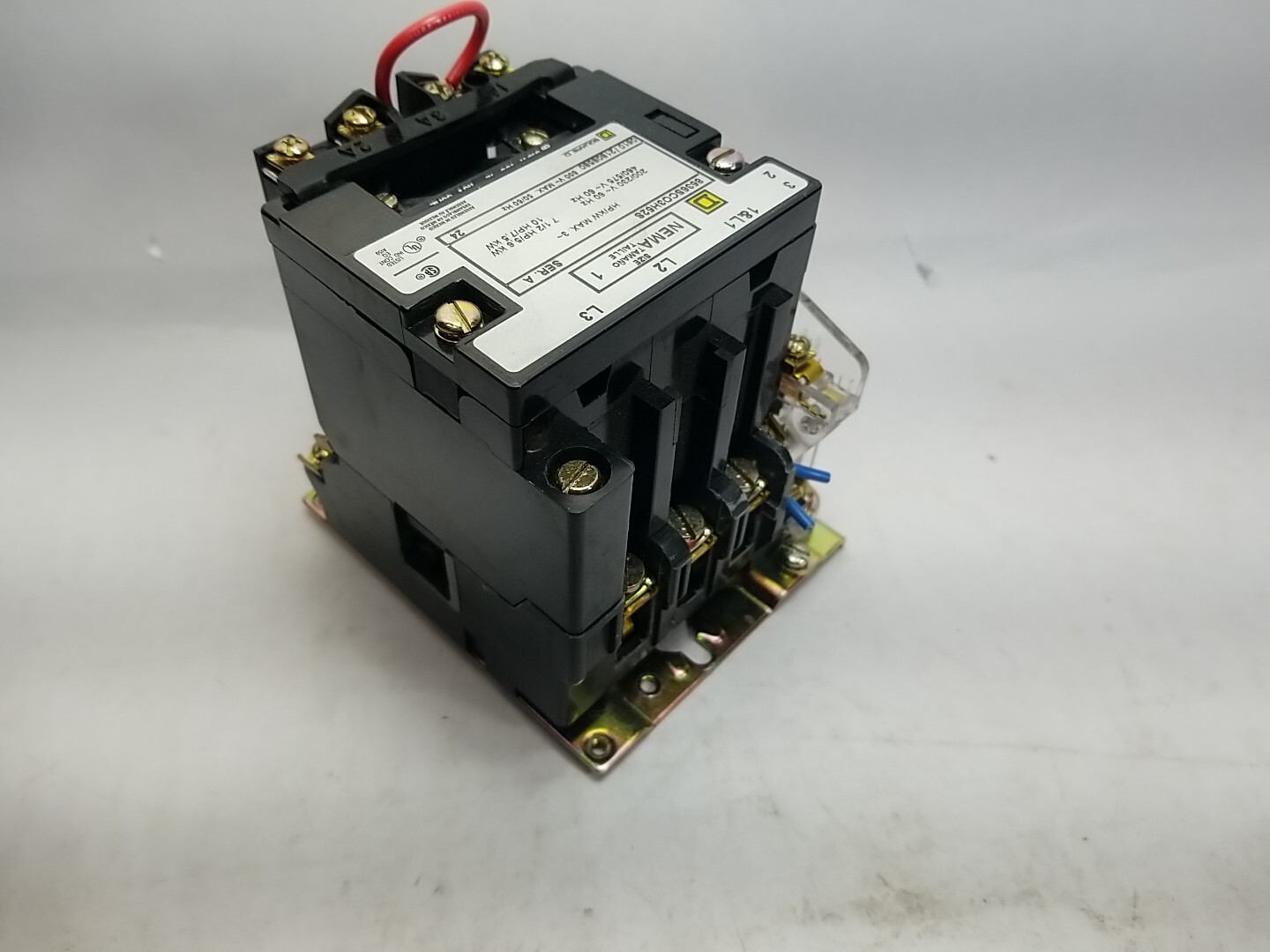 Square D 8536SCO3H52S Nema Size 1 Contactor Series A