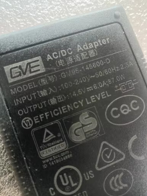1X GM95-145600-D 14.5V 6.0A 87W 12/24V Car Refrigerator Power Adapter