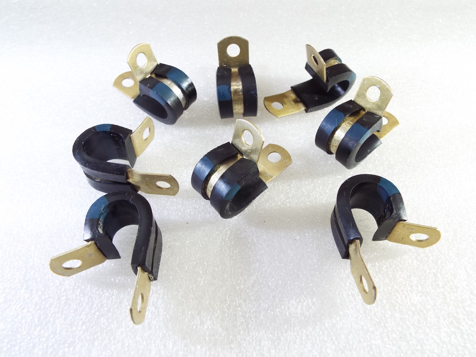 QTY8 LOOP 7/16″ CUSHIONED CABLE WIRE CLAMP NEOPRENE ALUMINUM UMPCO MS21919-WDG7
