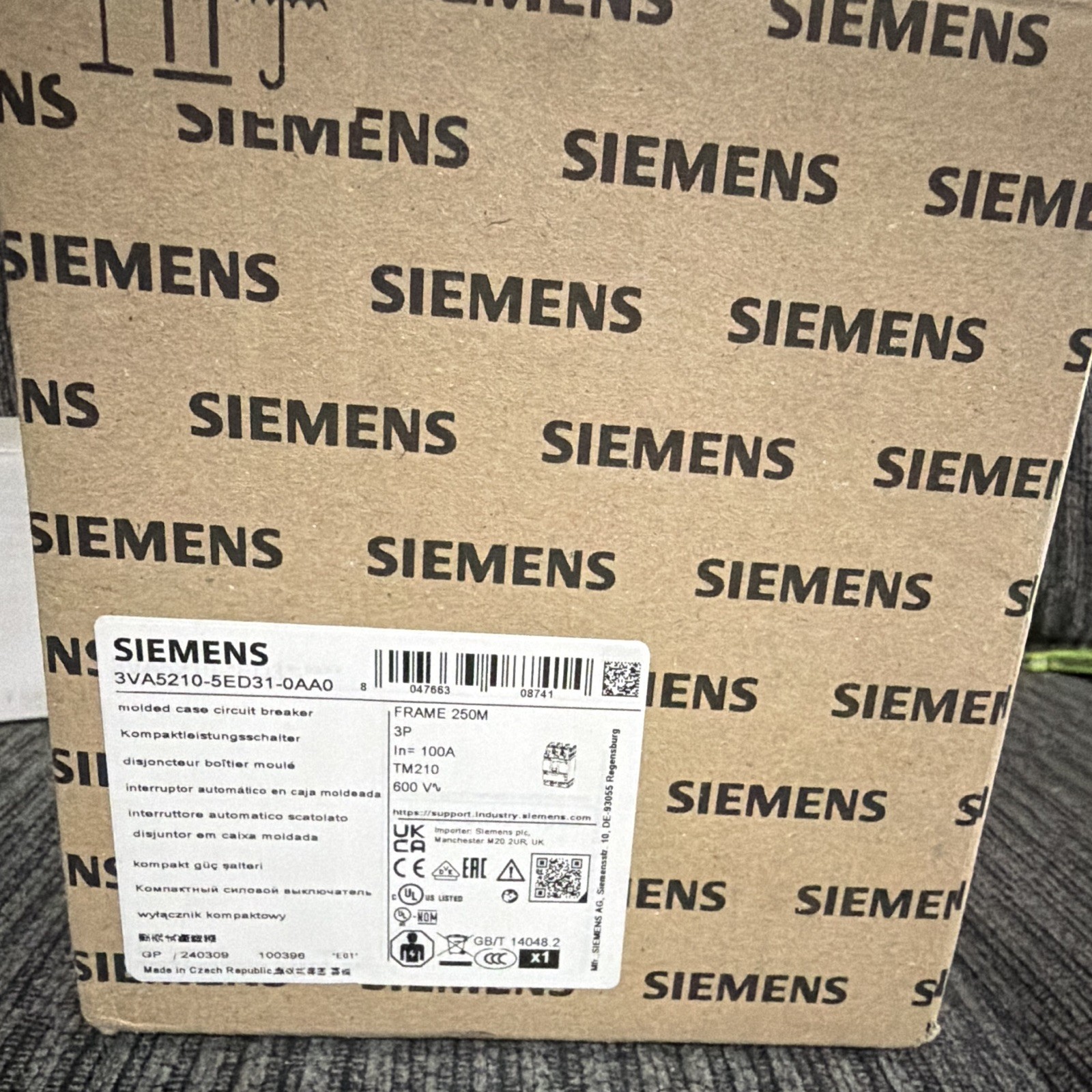 Siemens 3VA5 Molded Case Circuit Breaker 3VA5210-5ED31-0AA0 100A 600V