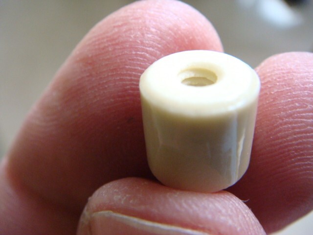 ONE Lot 15 Threaded Ceramic Spacers/Standoffs KEYSTONE 7712 — New and Unused