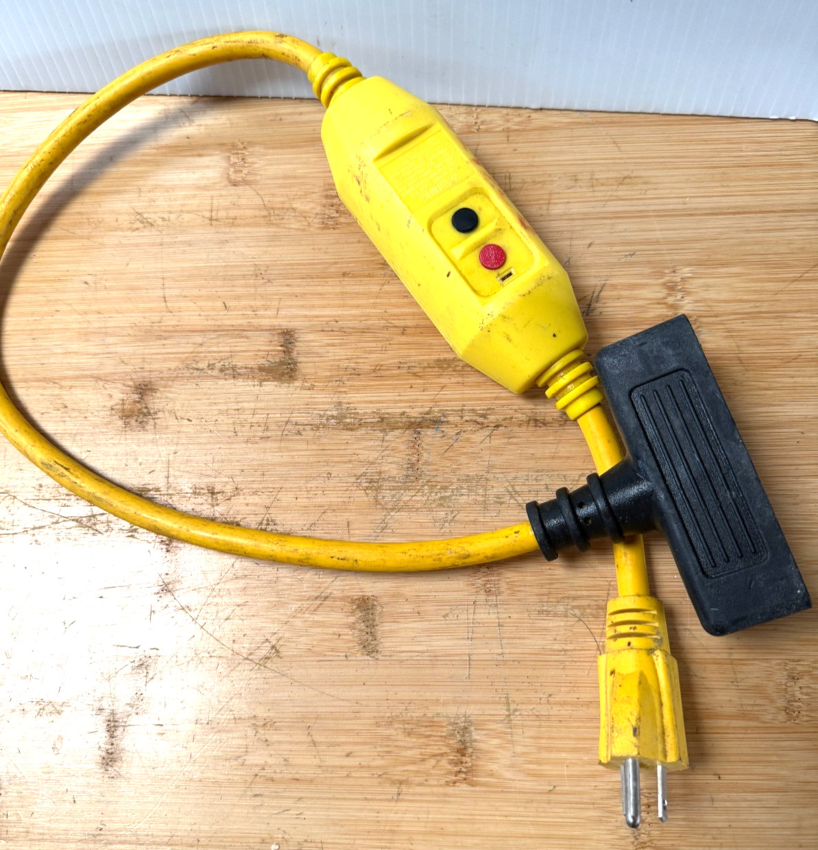 TOWER MFG CORP. 30338-0 4502 Rainproof GFCI 1875 Watt 15A *USED*