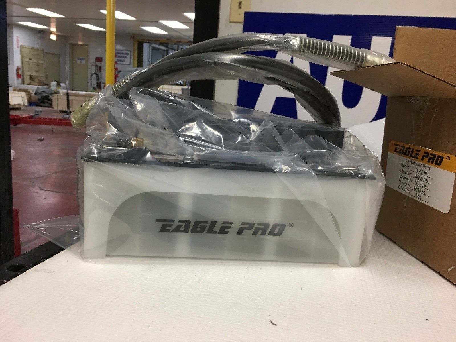 Eagle Pro Air Hydraulic Foot Pump 10,000 PSI Foot Pedal Frame Machine Press