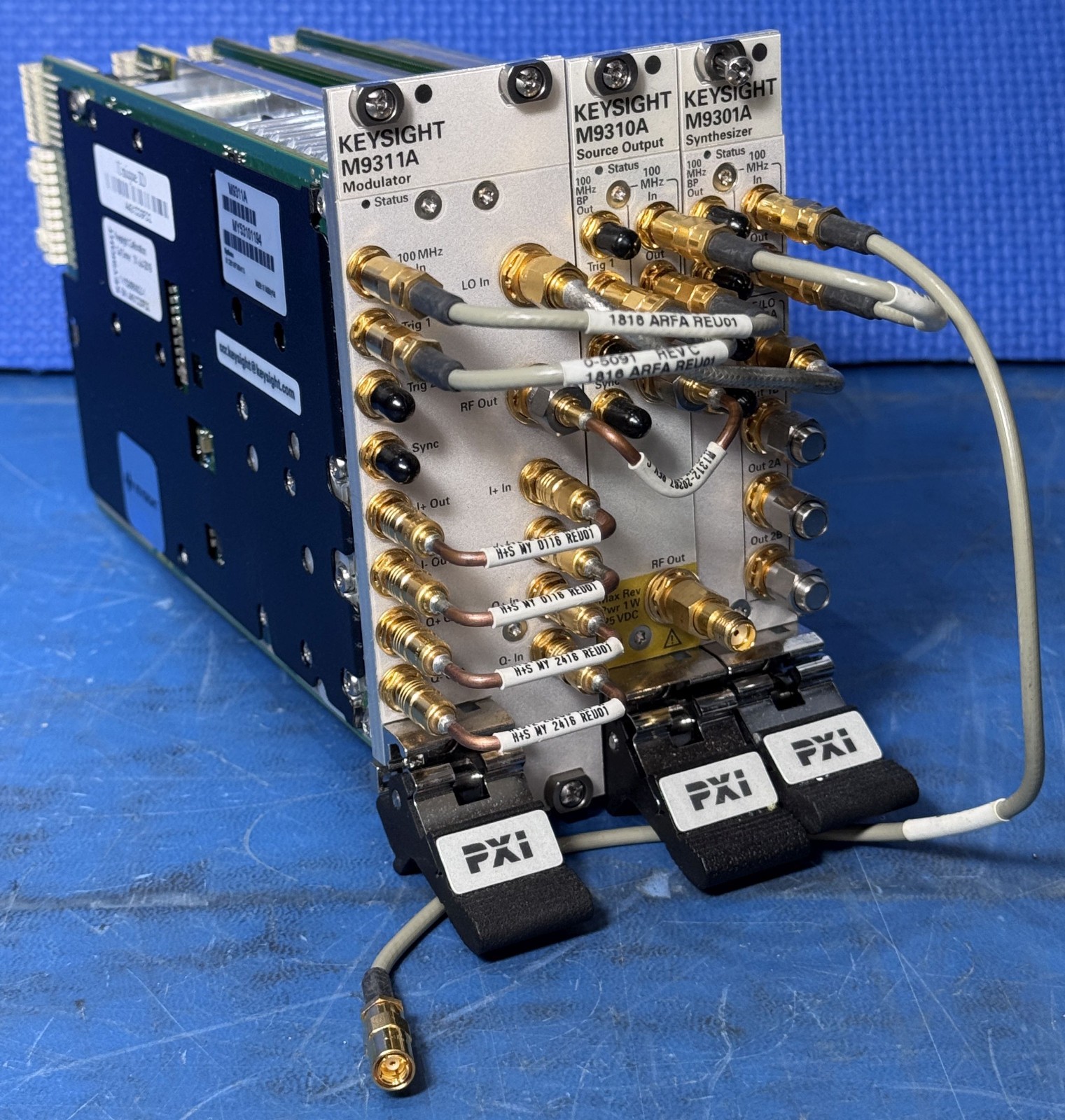 Keysight M9381A PXIe Vector Signal Generator M9311A, M9310A, M9301A