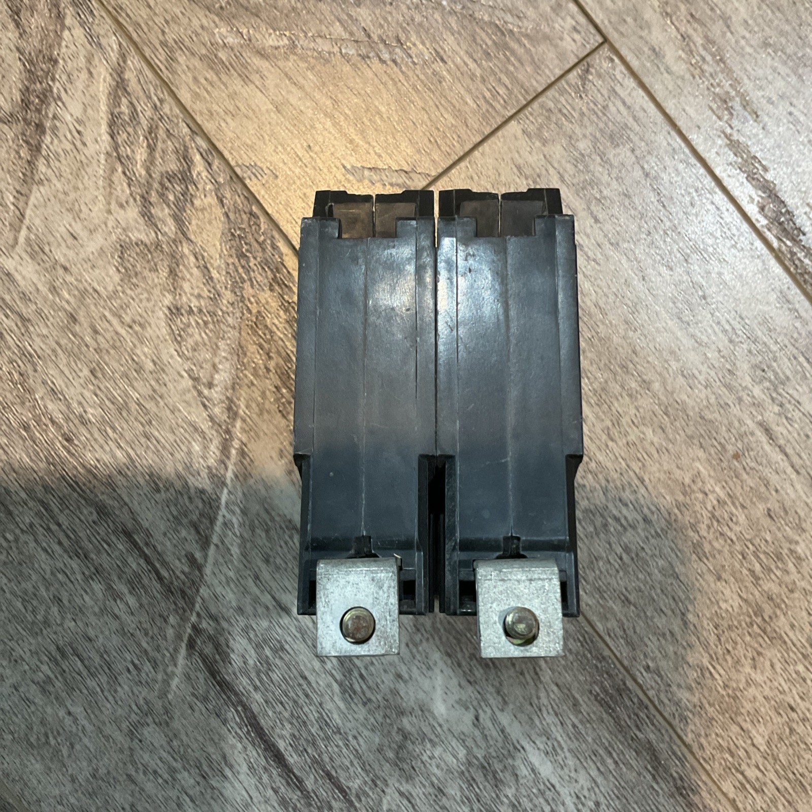 GE ABB THQB2130 2 Pole Breaker 30 Amp Double Pole 10kA Interrupt