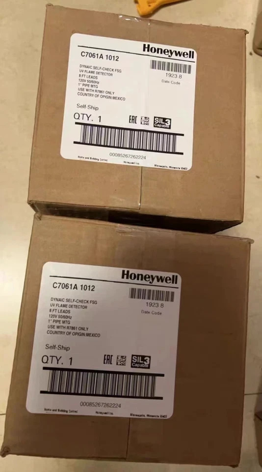 5 years warranty Express New Honeywell C7061A1012 C7061A 1012 UV Flame Detector
