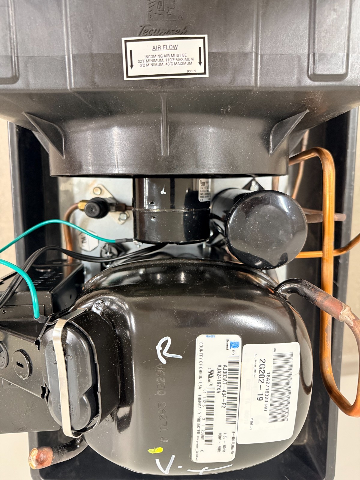 OMNITEAM/Tecumseh AJA-2423-ZAADG 115.v 1ph 60hz 1/2 HP R404A NEW