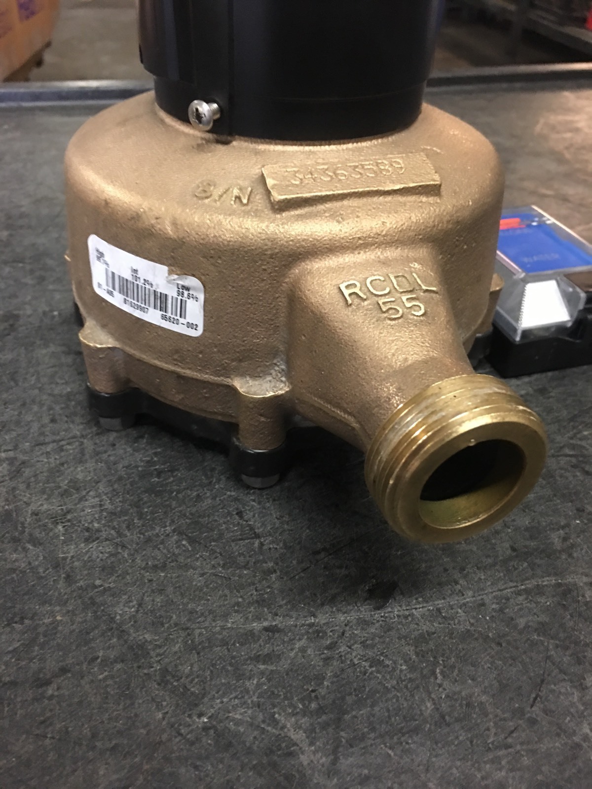 Badger 1″ M55 GALLON Water Meter Pulse Register And Remote With Couplings And 20