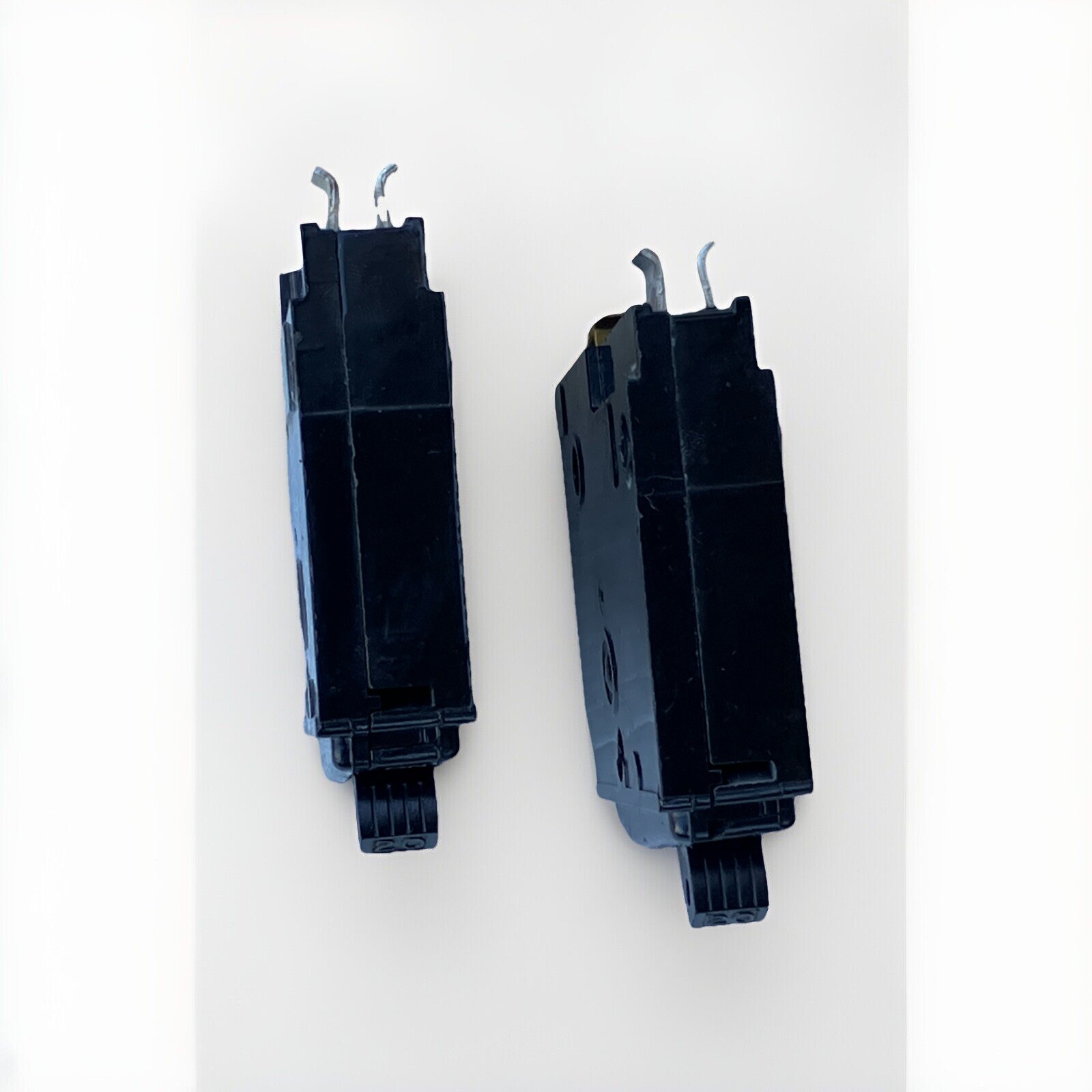 Lot of Two (2x) Square D QO120 20A 1P QO Black Face FREE SHIP!!