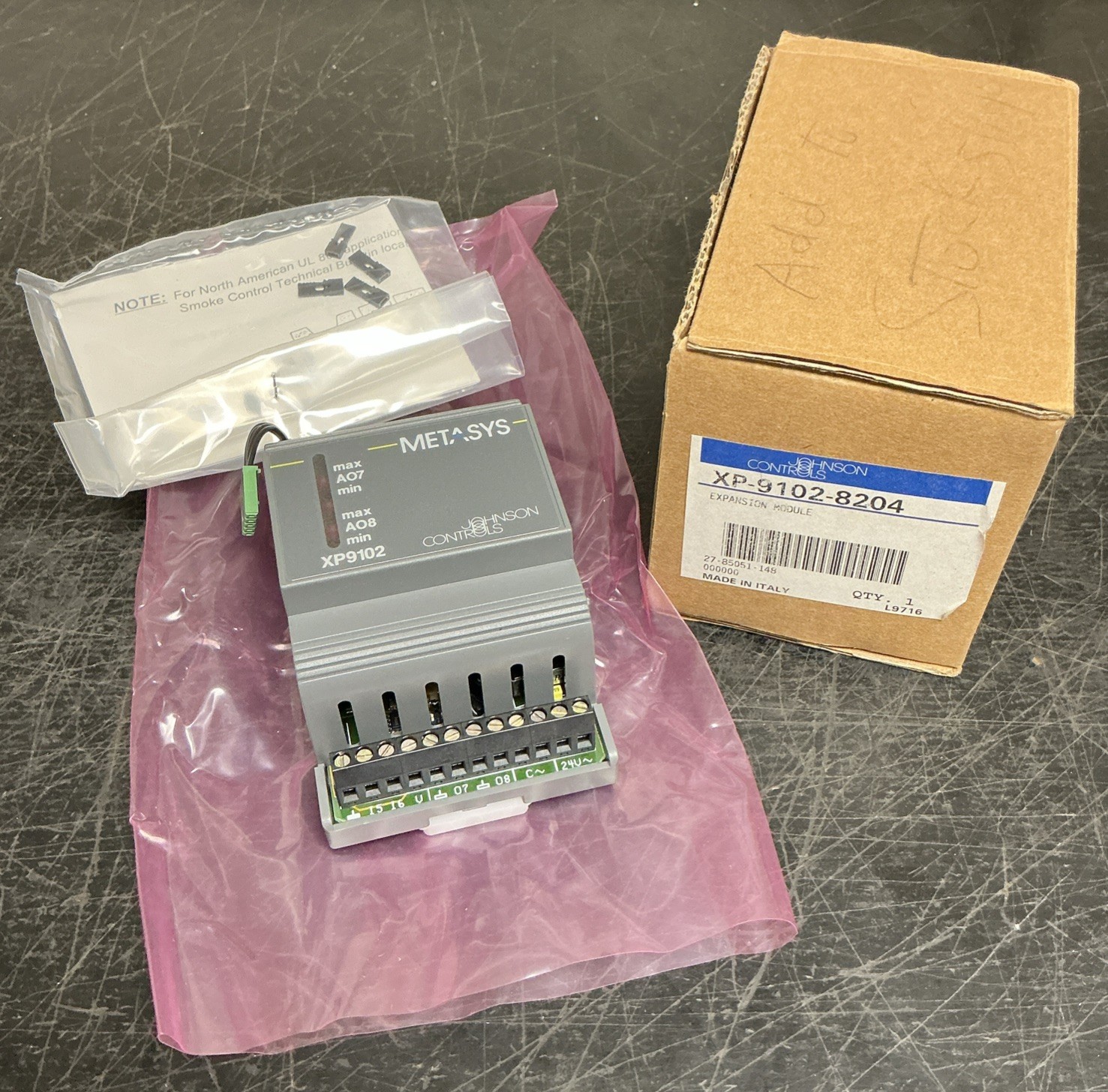 Johnson Controls XP-9102-8204 Metasys Expansion Module