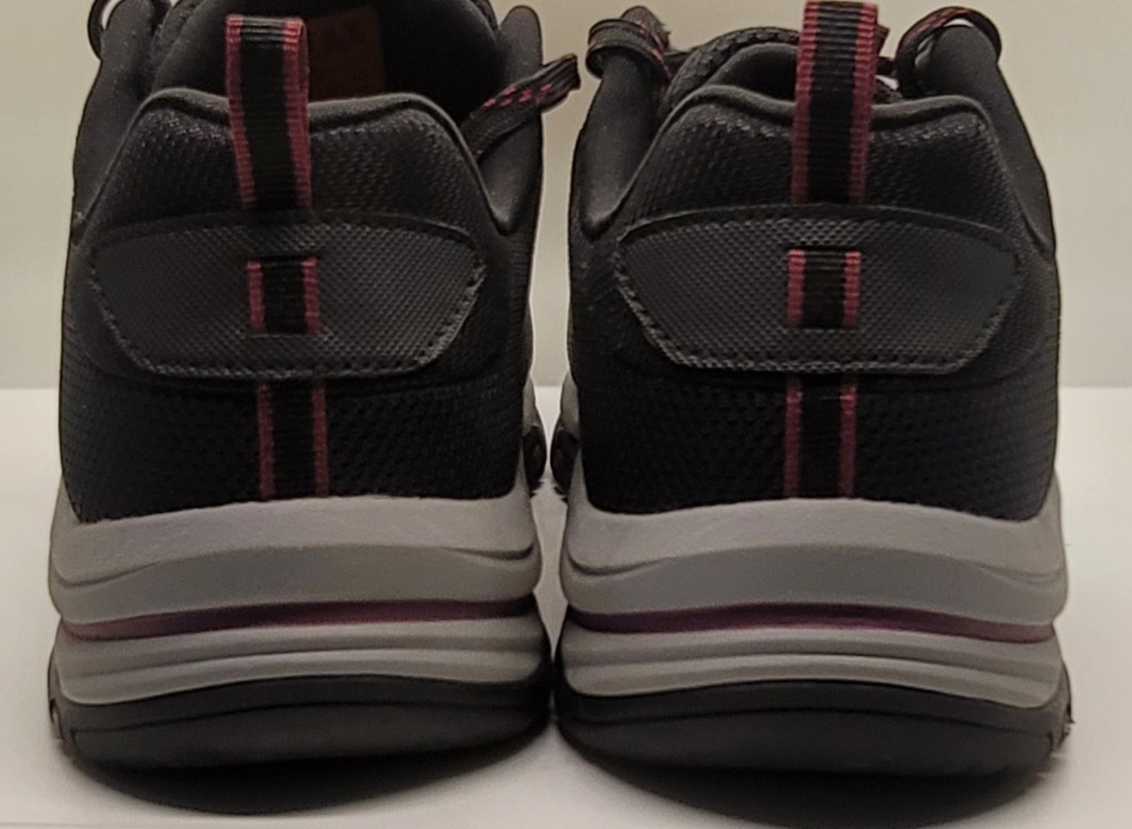 Skechers Work Women’s Size 9 Lace Up Shoes Black Safety Toe Wide Fit
