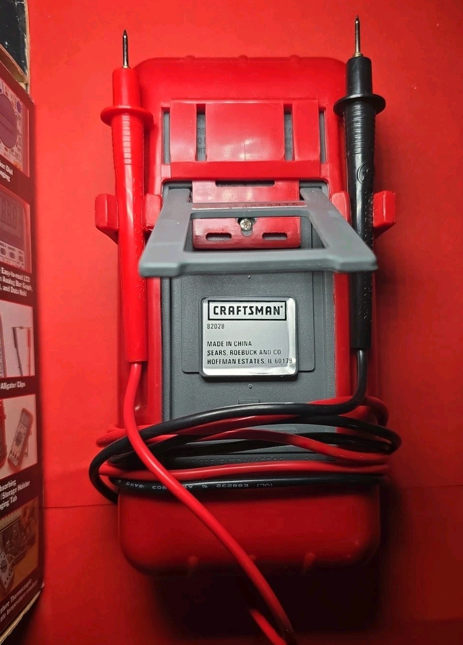 Craftsman 82028 Digital Multimeter Auto-Ranging CAT III 600V 20A