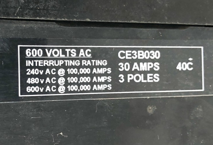 New ITE CE3B030 Circuit Breaker 30A 600VAC 3P – No Box