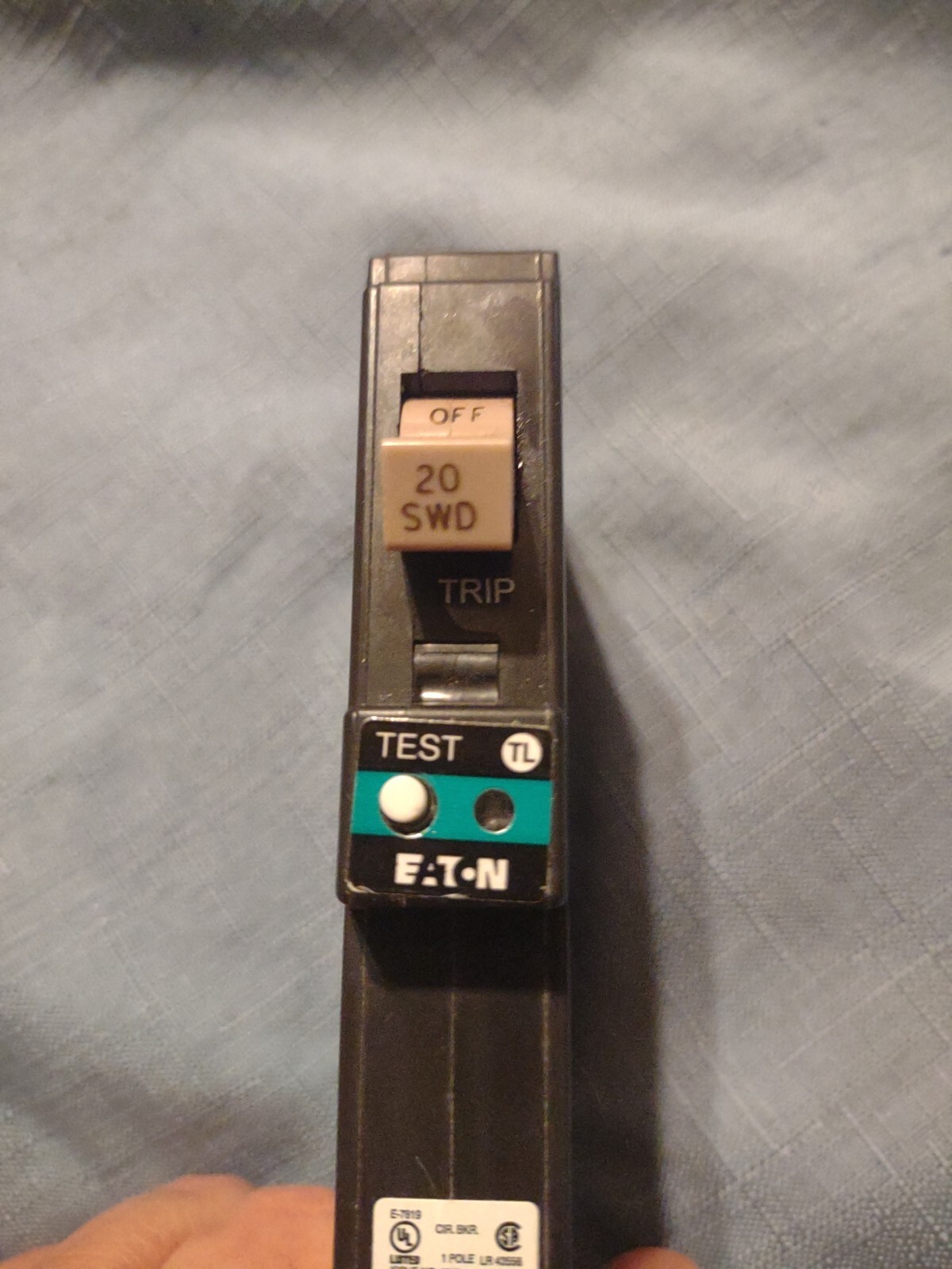 Eaton CHFP120AF Plug-In Mount Type CH Circuit Breaker 20amp