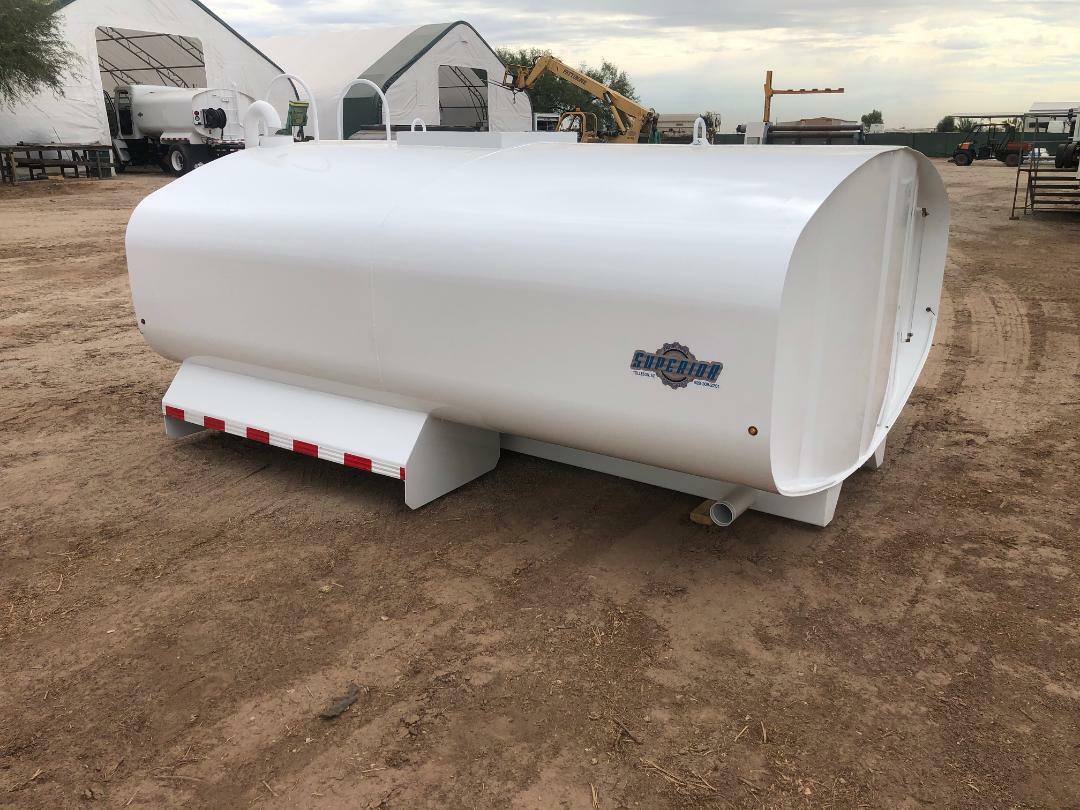 New 2,000 gallon TANK KIT with 6 sprays (2)- front (2) -rear (2)- side, pump