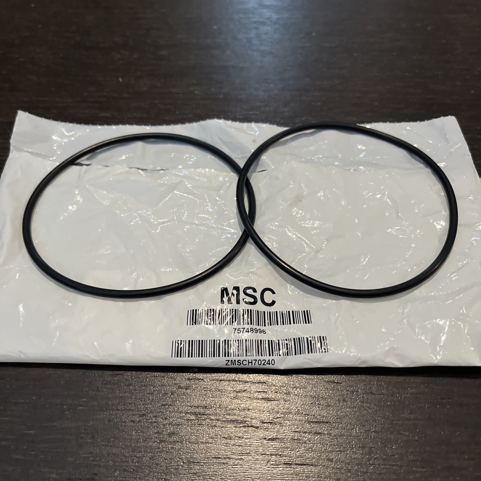 Value Collection -O-Ring: 4″ OD, 3-3/4″ ID, 1/8″ Thick Dash 240, Buna-N -2 Pack-