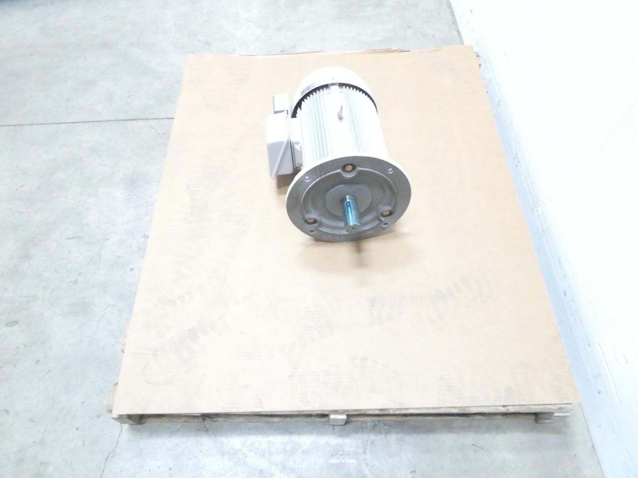 Toshiba IKK-FCKL21 Ac Motor 132m 3ph 7.5kw 1720/1730rpm 200/220v-ac