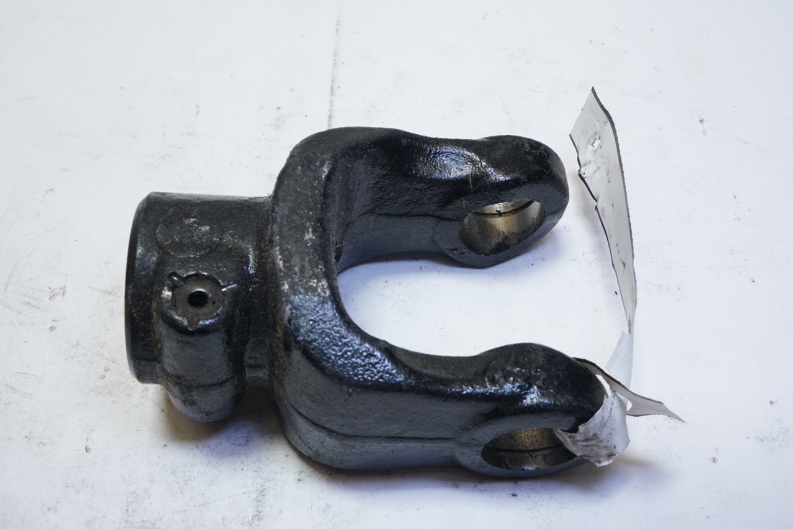 New Weasler 102-8606 Tractor Yoke, Steel for Universal Products Ships FREE