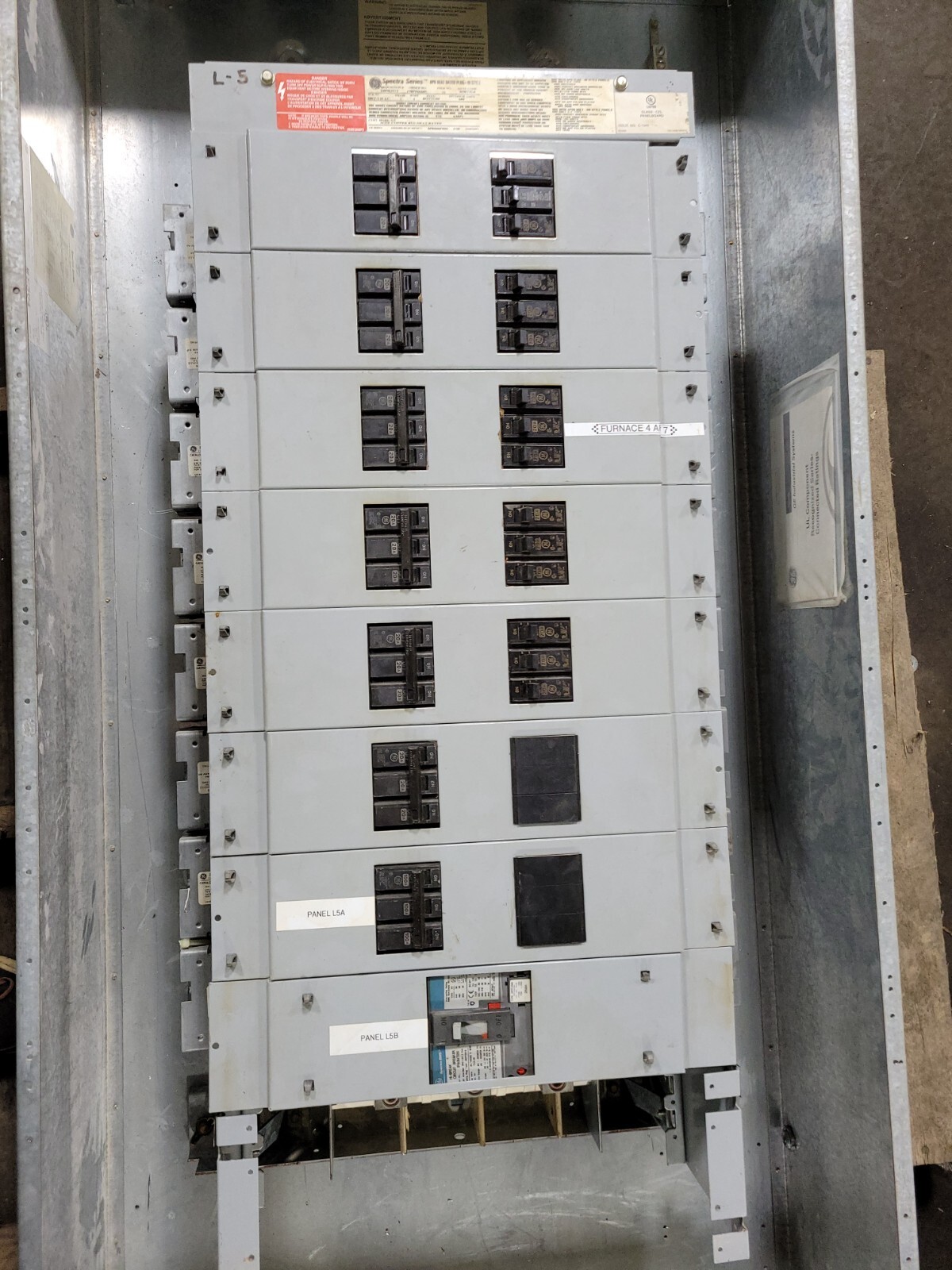 GE General Electric APN Spectra Series Panelboard 600 Amp 208Y/120 VAC 3PH 4W