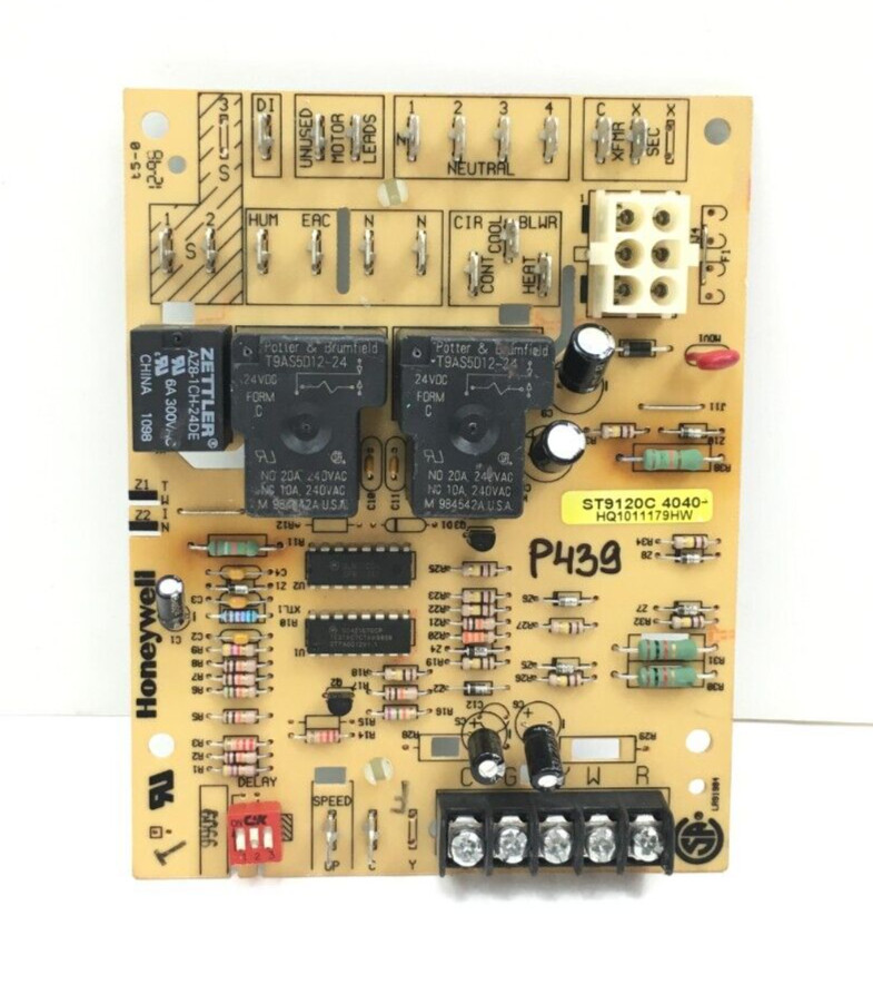 HONEYWELL ST9120C4040 Furnace Control Circuit Board HQ1011179HW used #P439