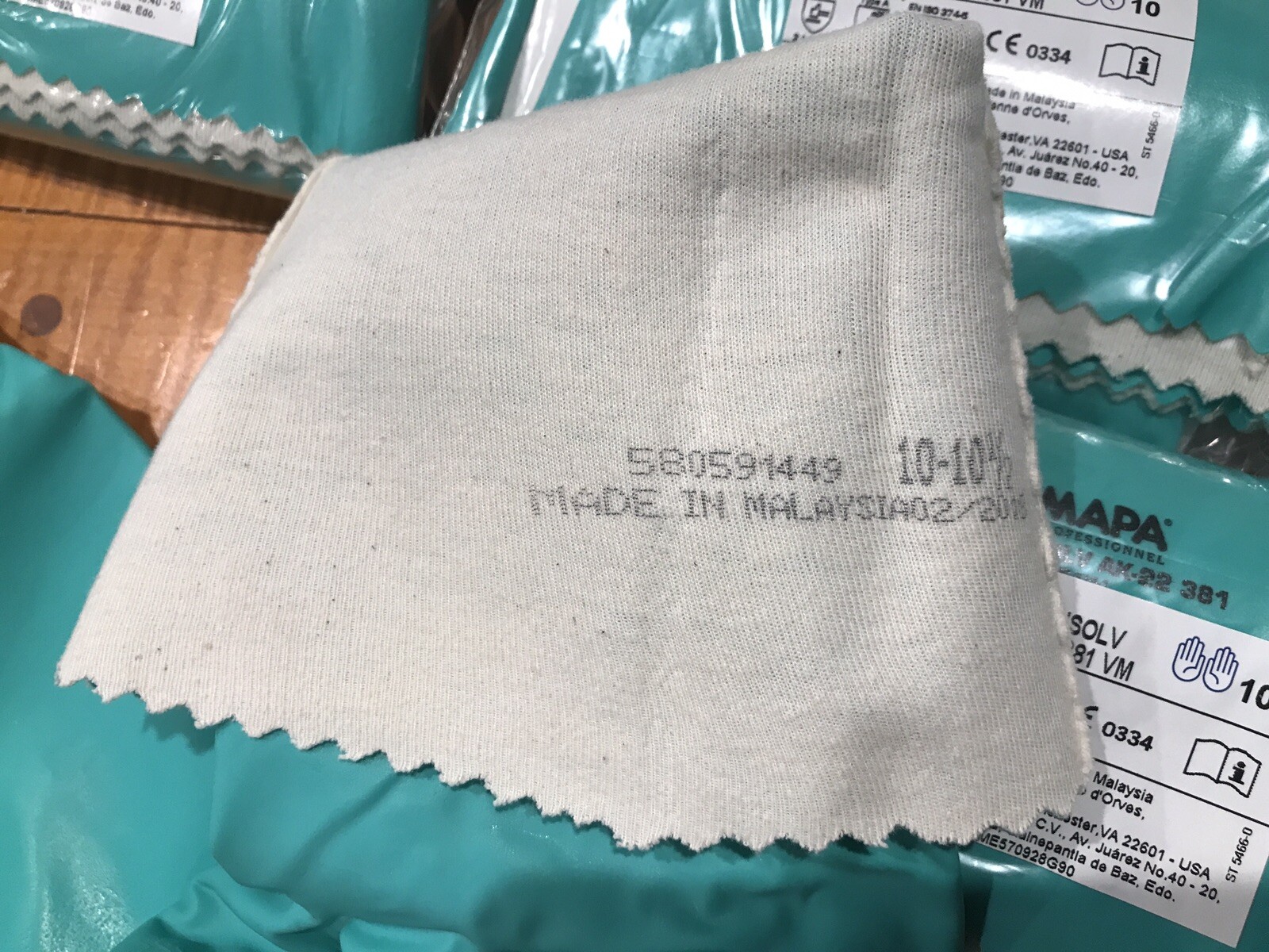 1 Pair Nitrile Lined Gloves Furniture Stripping Stansolv AK-22 381 MAPA Sz 10