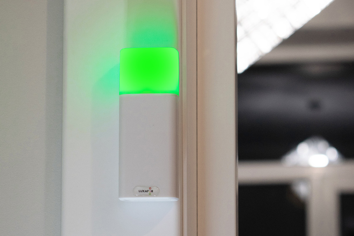 Luxafor Bluetooth PRO – Wireless LED Busy Light for the offise