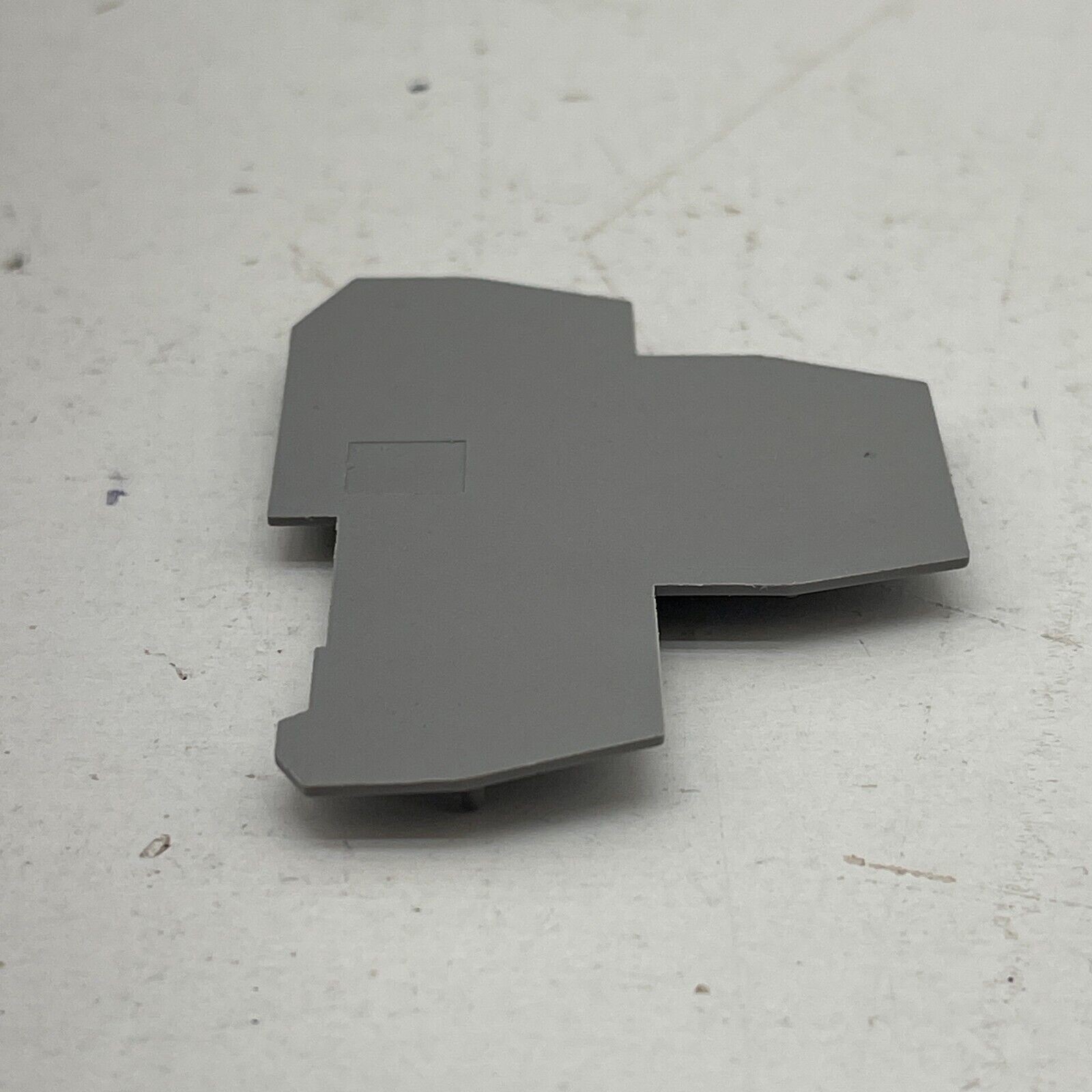 Entrelec FEM Series End Cover for Use with DIN Rail Terminal Blocks 1SNA118499R2
