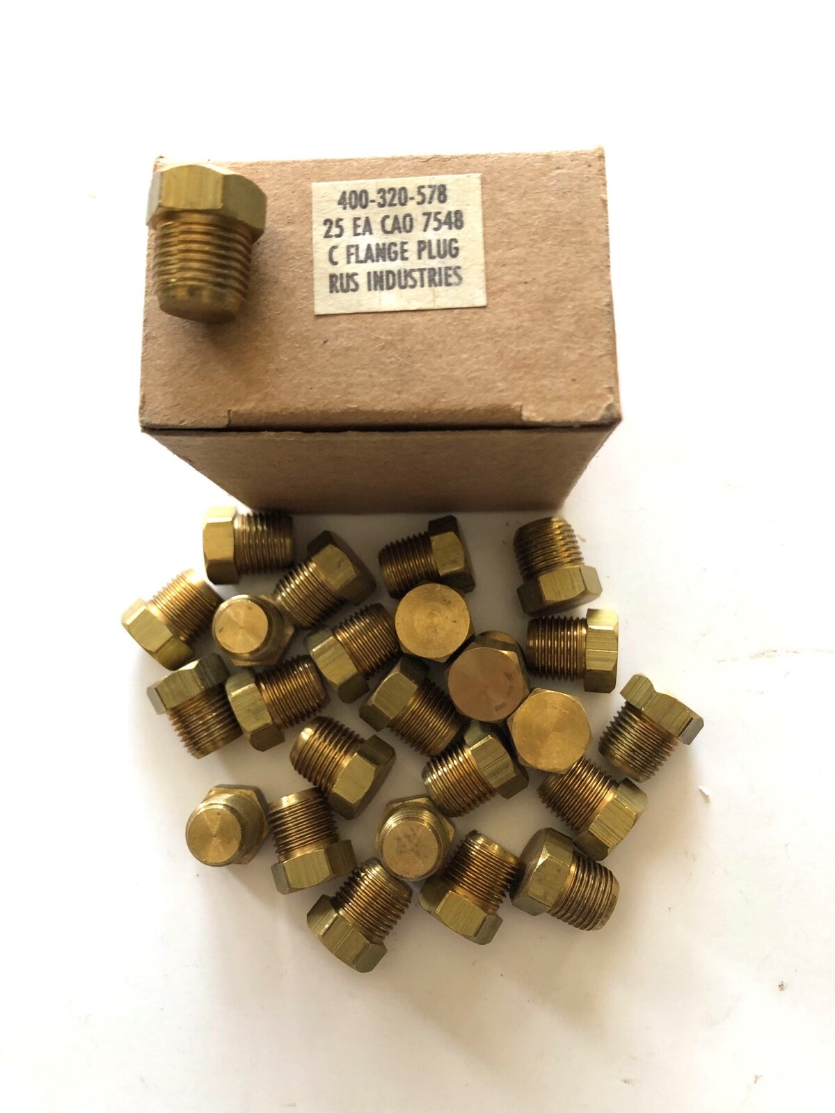 NOS 25 Pcs C Flange Plugs Rus Industries CAO Hex Threaded Telecom 400-320-578