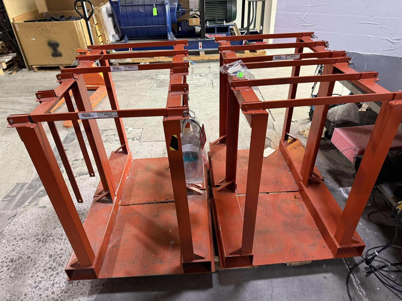 MECO CP4 Global Industrial OMEGA FORKLIFT TABLE STORAGE CADDY 4 CYLINDER