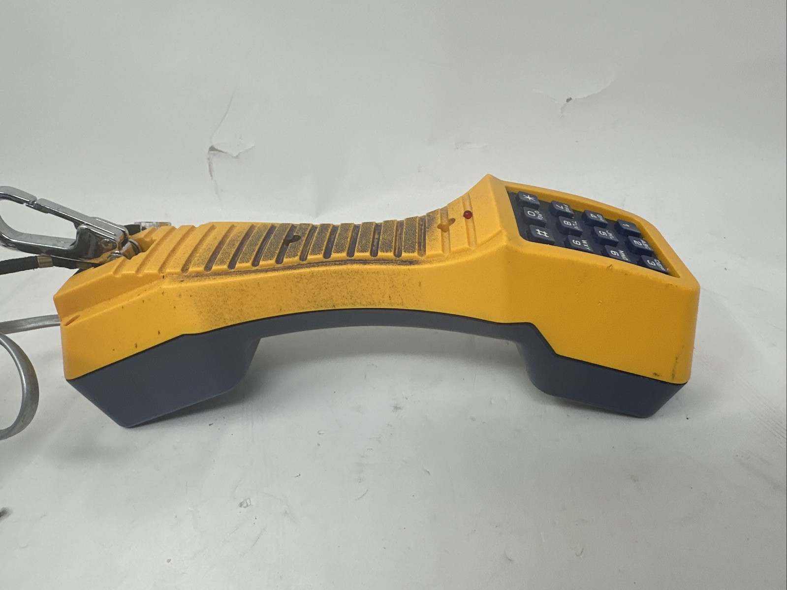 Fluke Networks TS19 Telephone Test Set Portable 19800HD9. Untested