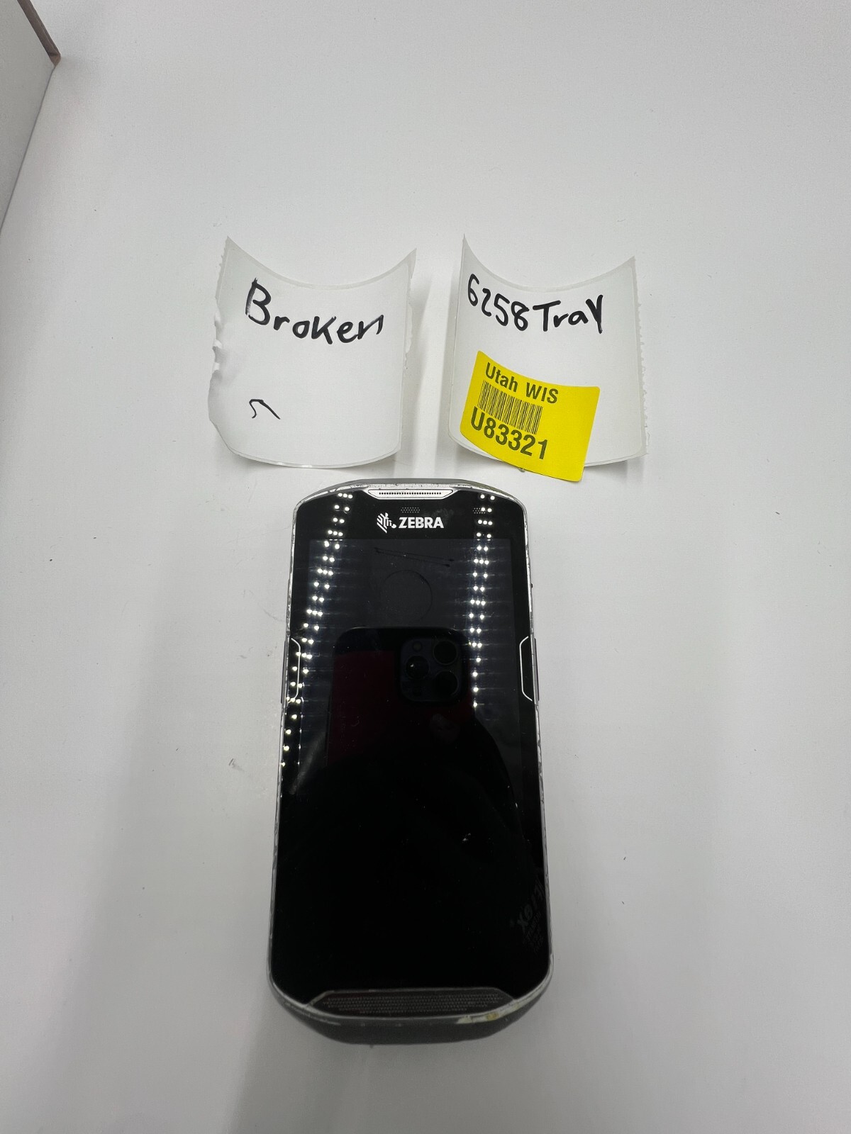 Zebra Handheld Computer Barcode Scanner TC56CJ TC56CJ-1PAZU4P-25 – BROKEN