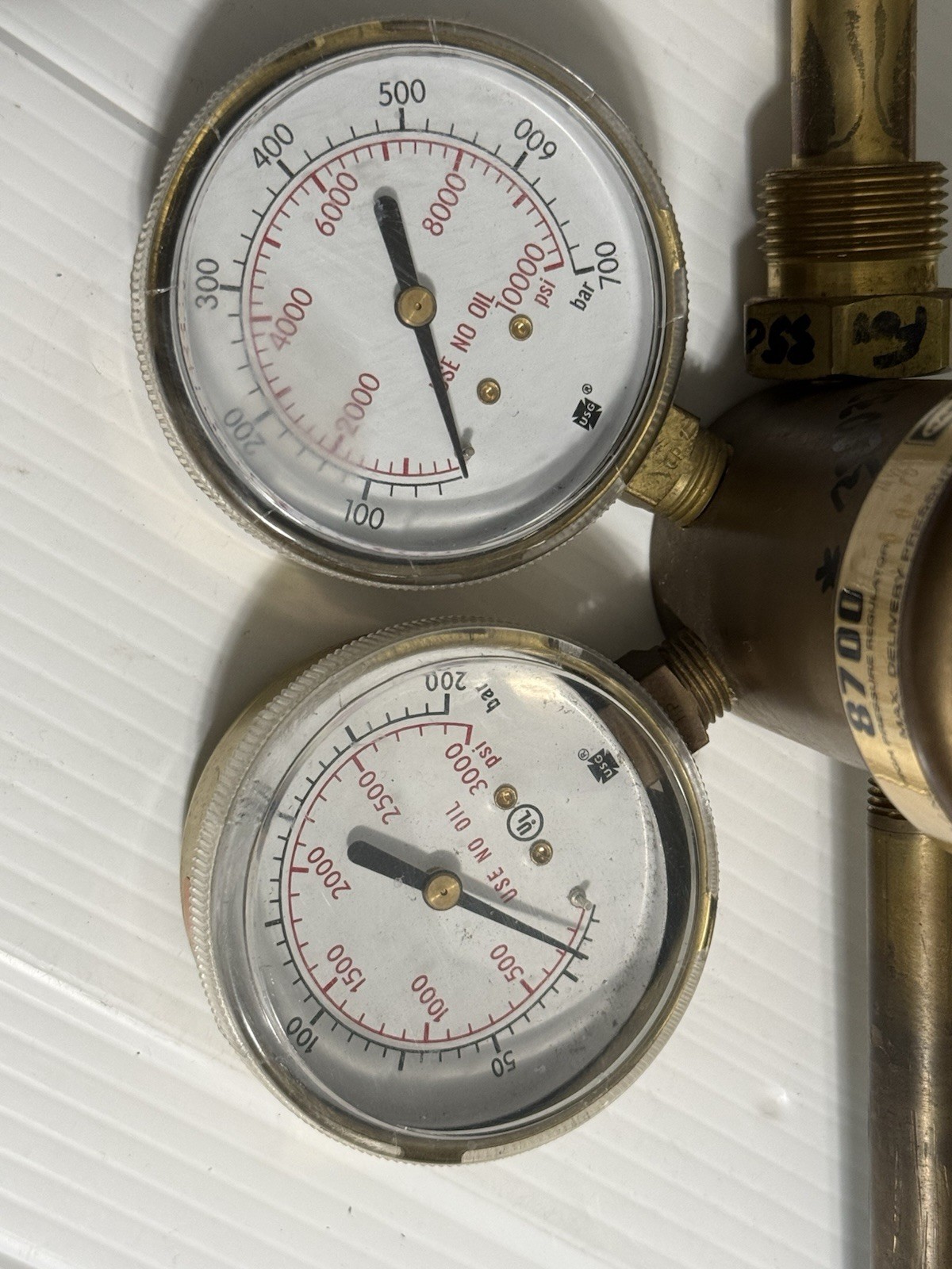 Harris 8700-1500-677 Ar, He, N2 High Delivery Pressure Regulator PN: 3200320
