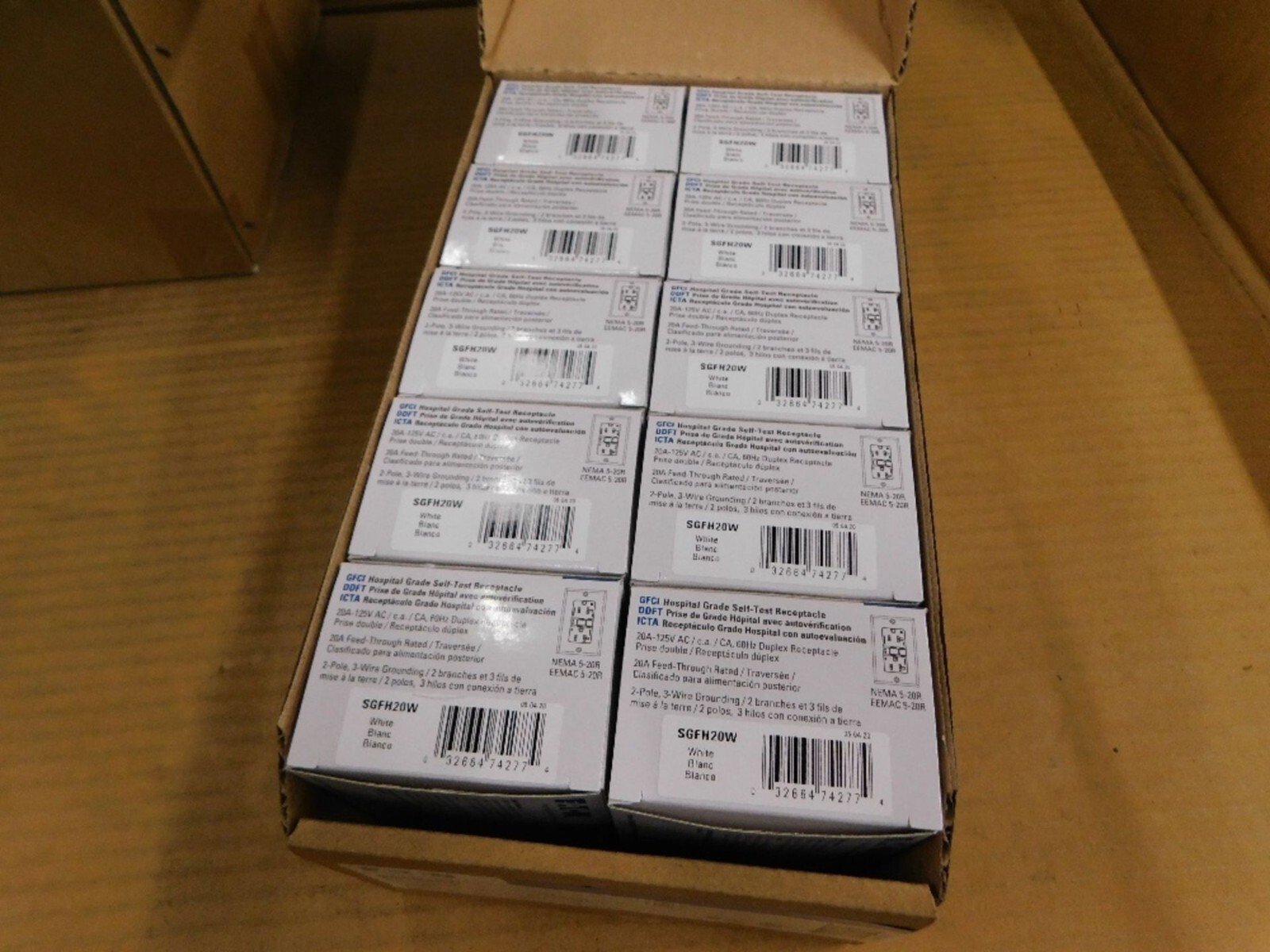 Eaton Cooper SGFH20W 20 Amp White Heavy Duty UL Hospital Grade Duplex GFCI