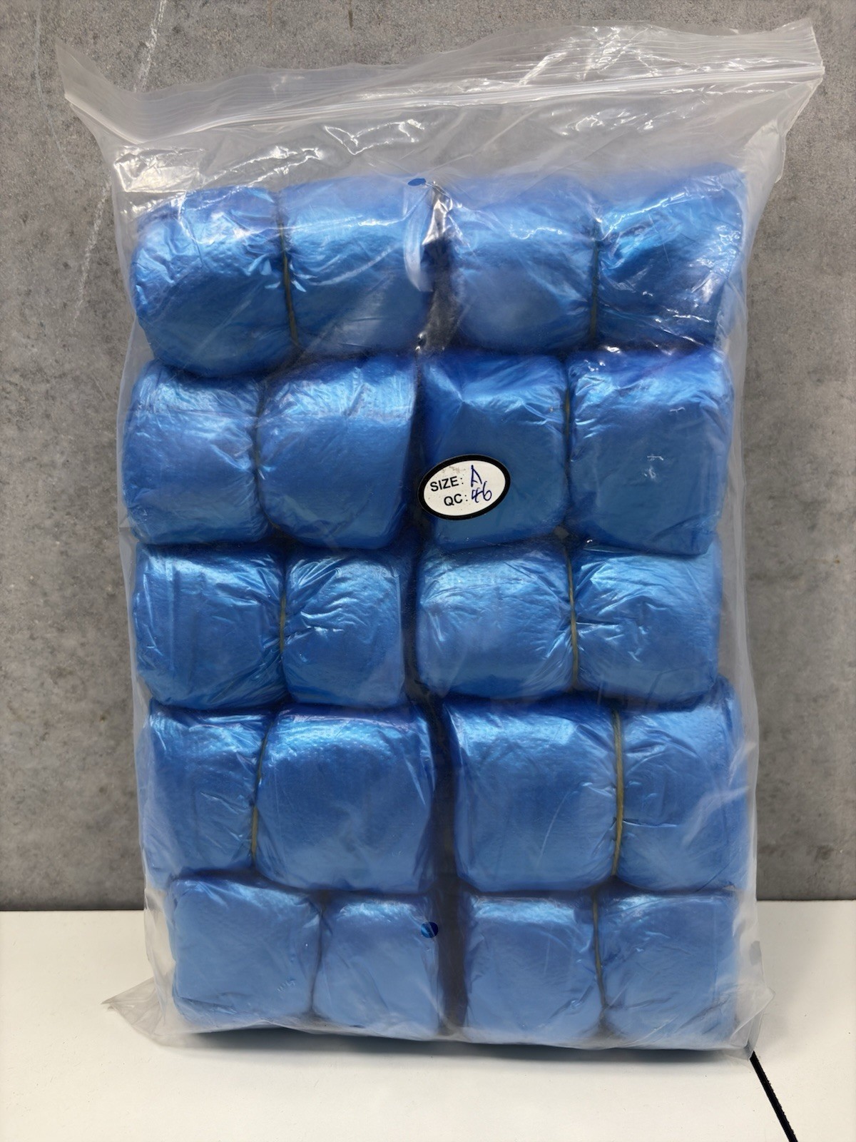 600 Pieces Disposable Plastic Shoe Cover Waterproof Shoe Cover